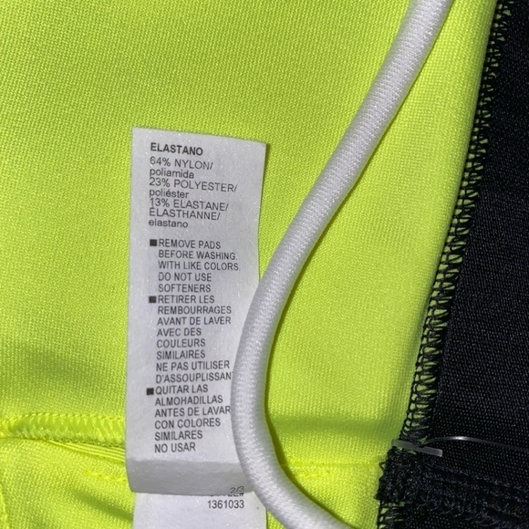 UnderAmour Women’s UA Crossback Low Impact Yellow/Black Sports Bra - Picture 4 of 5